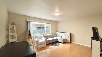 4875 Cole St-Unit -46 in San Diego, CA - Building Photo - Building Photo