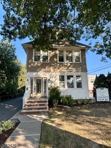 546 Washington Ave in Nutley, NJ - Building Photo