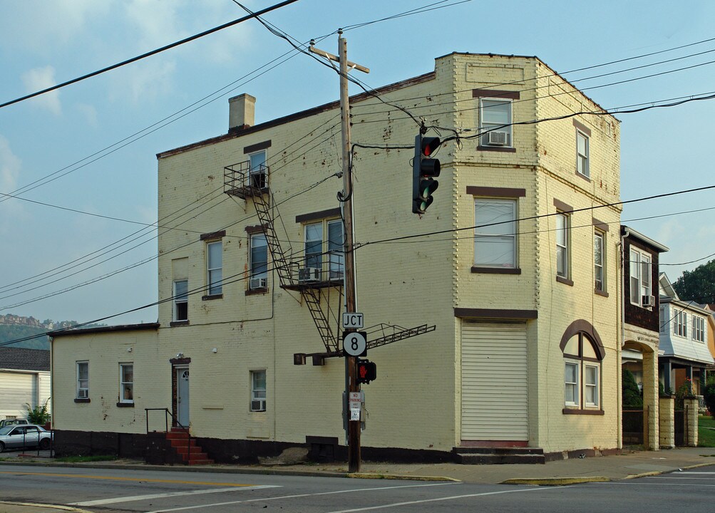 740 Oak St in Ludlow, KY - Foto de edificio