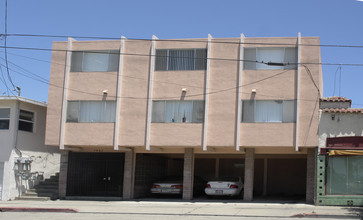 3042 MacArthur Blvd in Oakland, CA - Building Photo - Building Photo