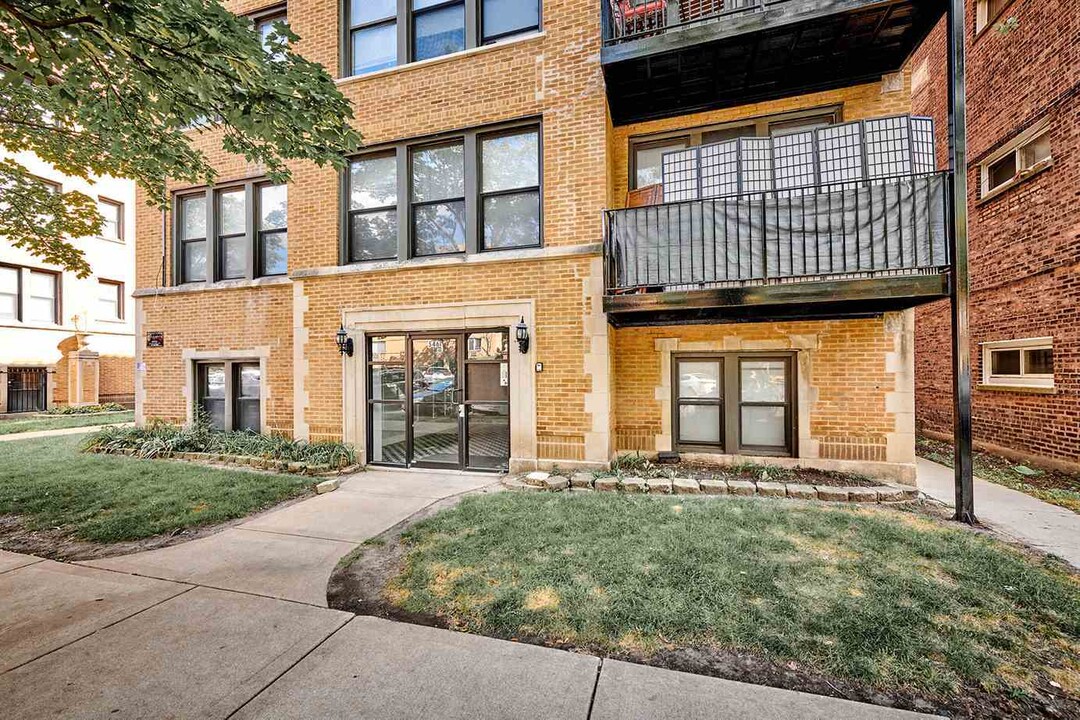 5461 S Everett Ave in Chicago, IL - Building Photo
