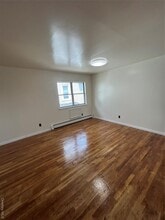 100-45 221st St in Queens, NY - Building Photo - Building Photo
