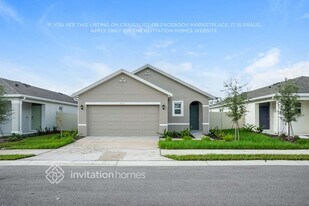 7921 Majestic Palms Ct in Venice, FL - Building Photo