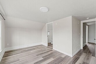 457 Ahnaip St-Unit -457 1/2 Ahnaip St. in Menasha, WI - Building Photo - Building Photo