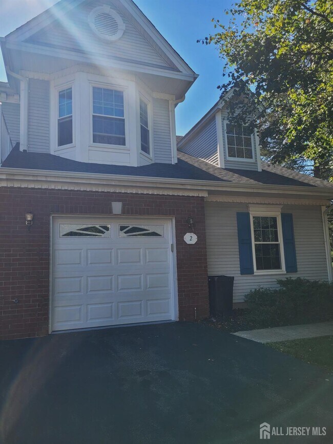 2 Jade Ct in Franklin Township, NJ - Building Photo - Building Photo