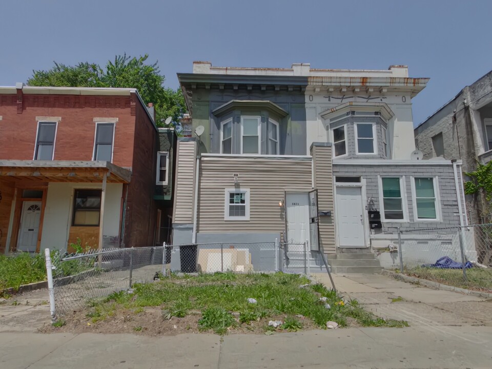 1611 W Erie Ave in Philadelphia, PA - Building Photo