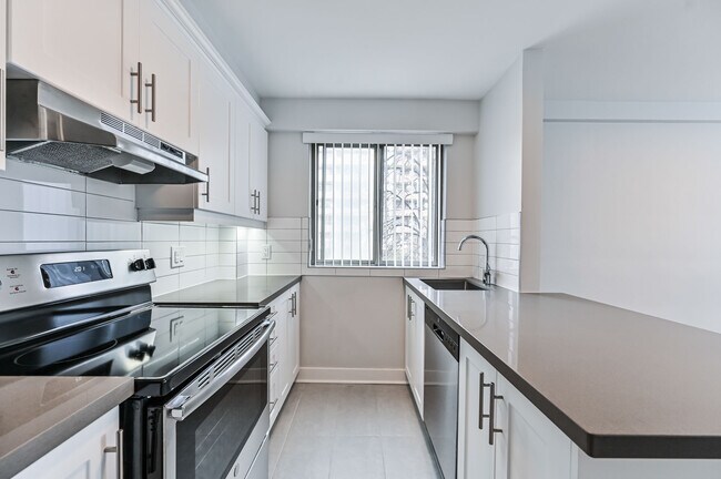 224 St George St in Toronto, ON - Building Photo - Building Photo