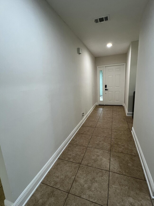 8618 Pluto Terrace in West Palm Beach, FL - Foto de edificio - Building Photo
