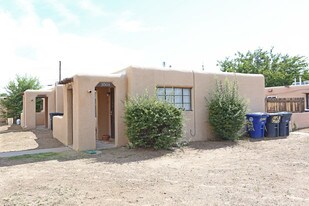 3508-3512 Ross Ave SE in Albuquerque, NM - Building Photo