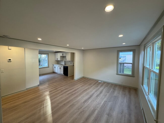 109 Catherine St