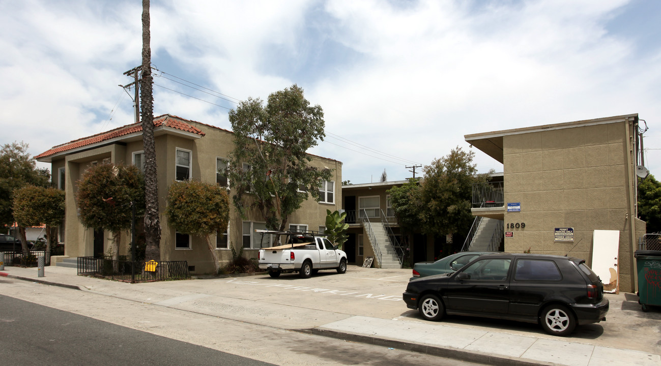 1801-1807 E 4th St in Long Beach, CA - Building Photo