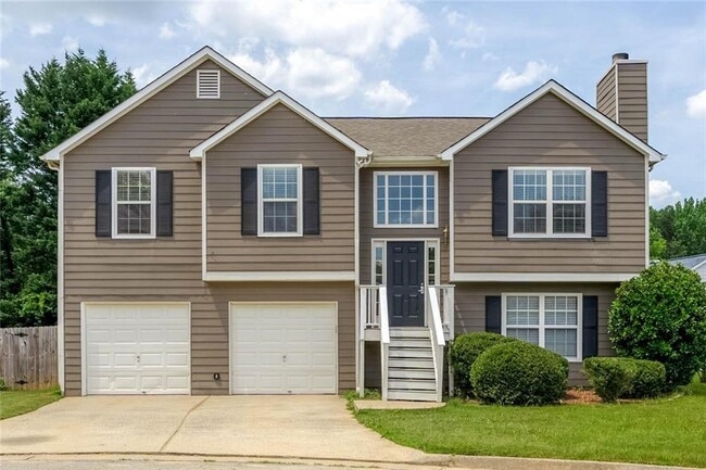 property at 3272 Peach Ct