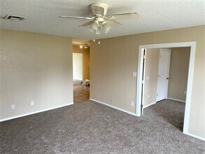 2312 N Tucker Ave in Shawnee, OK - Building Photo - Building Photo