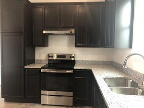 803 Hallie Cove in Lockhart, TX - Building Photo - Building Photo
