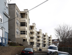 Chelsea Harborview Apartments in Chelsea, MA - Foto de edificio - Building Photo