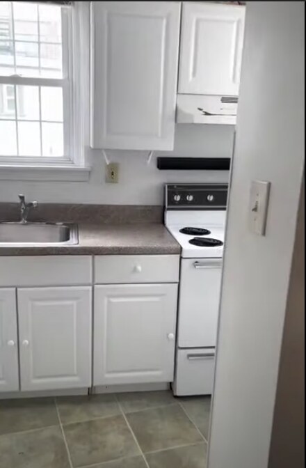 862 W Lancaster Ave in Bryn Mawr, PA - Building Photo - Building Photo