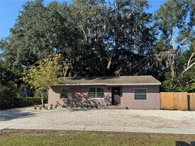 1810 Washington Ave in Sanford, FL - Building Photo