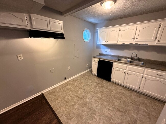 6610 Westbury Ave in Horn Lake, MS - Building Photo - Building Photo