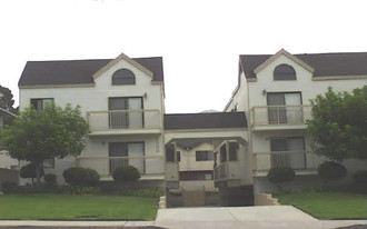 2506 Canada Blvd Apartments