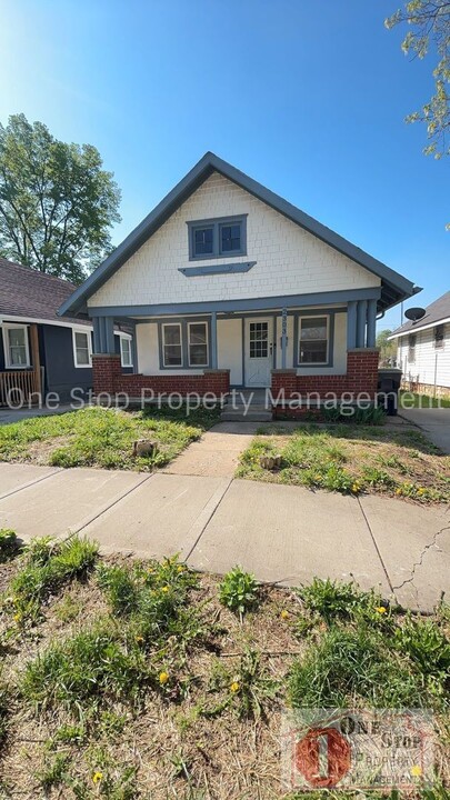 2303 E 41st St in Kansas City, MO - Building Photo