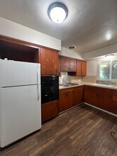 2410 N Angus St in Fresno, CA - Building Photo - Building Photo