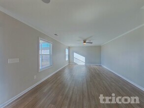 309 Finch Ln in Lexington, SC - Foto de edificio - Building Photo