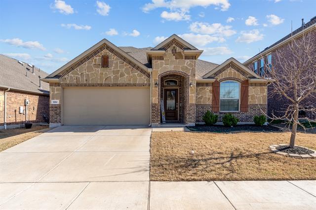 1352 Lake Grove Dr in Little Elm, TX - Building Photo