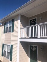 4639 McClelland Dr in Wilmington, NC - Building Photo