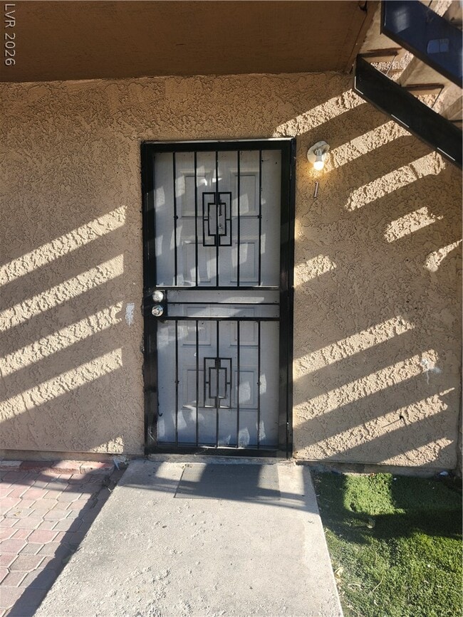 property at 4737 Thunderbolt Ave