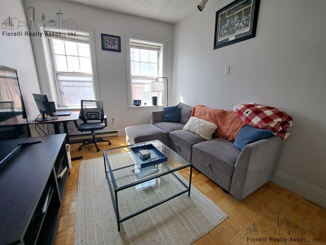 100 Prince St, Unit 4