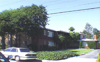 1128 N Monterey St in Alhambra, CA - Building Photo - Building Photo