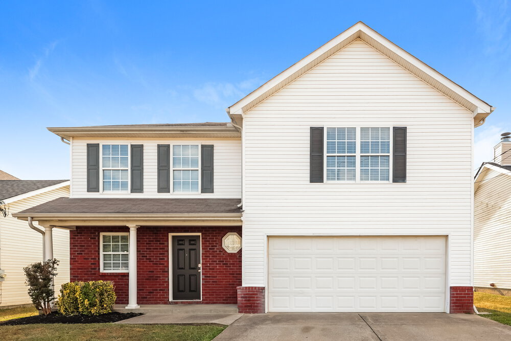 236 Quiet Ln in La Vergne, TN - Building Photo