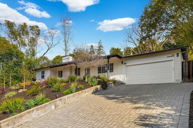 35 Parklane Dr in Orinda, CA - Building Photo - Building Photo