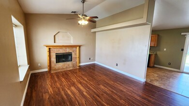 409 Harvest Creek Rd in Bakersfield, CA - Building Photo - Building Photo