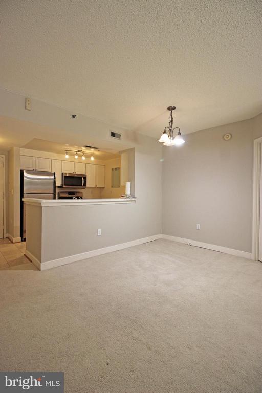 1045 N Utah St in Arlington, VA - Building Photo - Building Photo
