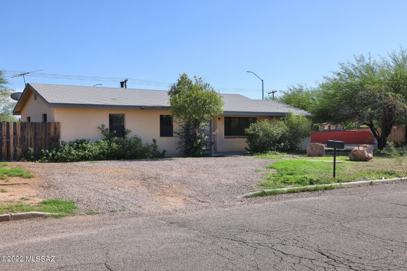1304 E Copper St in Tucson, AZ - Building Photo