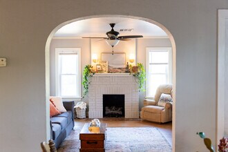 2012 N Ross Ave in Oklahoma City, OK - Building Photo - Building Photo