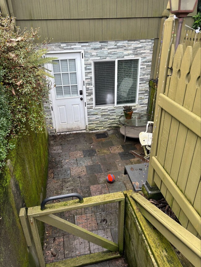 1409 N 40th St, Unit B