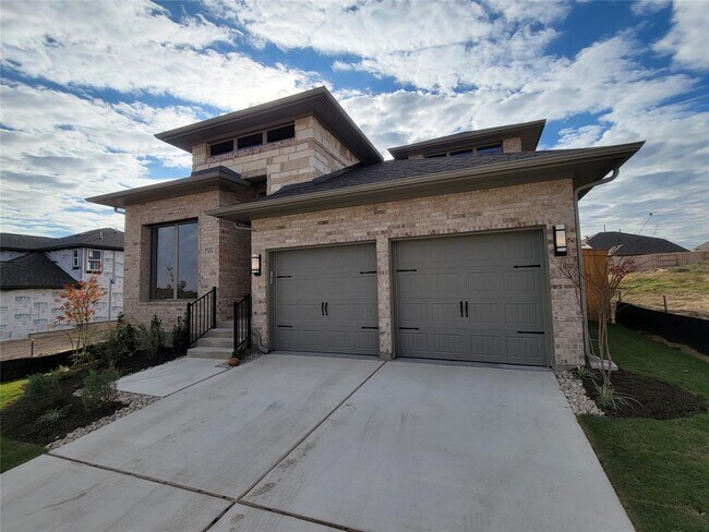 113 Blf Crk Ln in Andice, TX - Building Photo - Building Photo