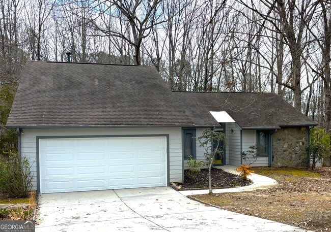 property at 332 Brooke Wood Dr