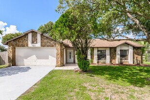 610 N Delmonte Ct in Kissimmee, FL - Building Photo