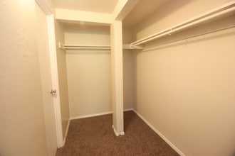 The Club Apartments in Lakewood, CO - Foto de edificio - Building Photo