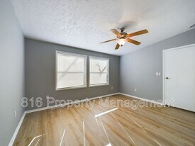 4220 E 45 Terrace