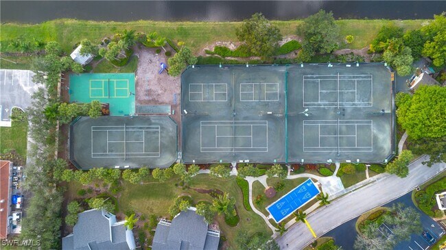 property at 2711 Citrus Lake Dr