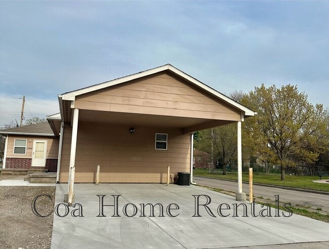 1202 N Indiana Ave in Wichita, KS - Building Photo - Building Photo