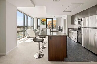 1405 S Fern St, Unit SI ID1497754P in Arlington, VA - Building Photo - Building Photo