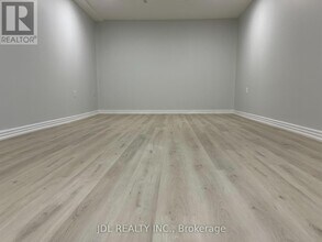 13 Pawnee Ave in Toronto, ON - Building Photo - Building Photo