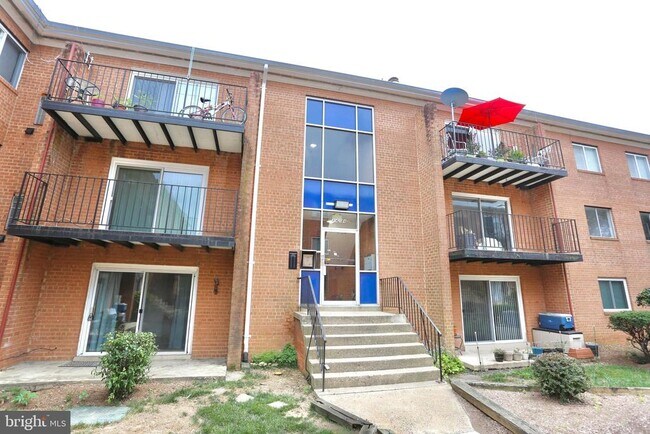 property at 3404 25th St S