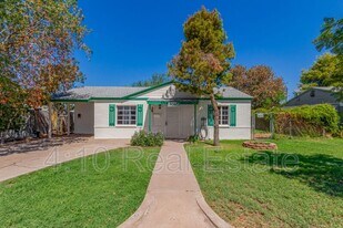 208 W Glenrosa Ave in Phoenix, AZ - Building Photo