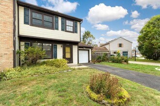 1690 Watertower Dr in Columbus, OH - Building Photo - Building Photo